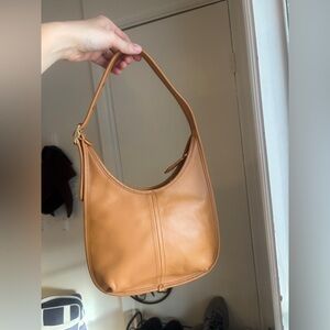 Coach tan ergo bag. Shoulder purse.